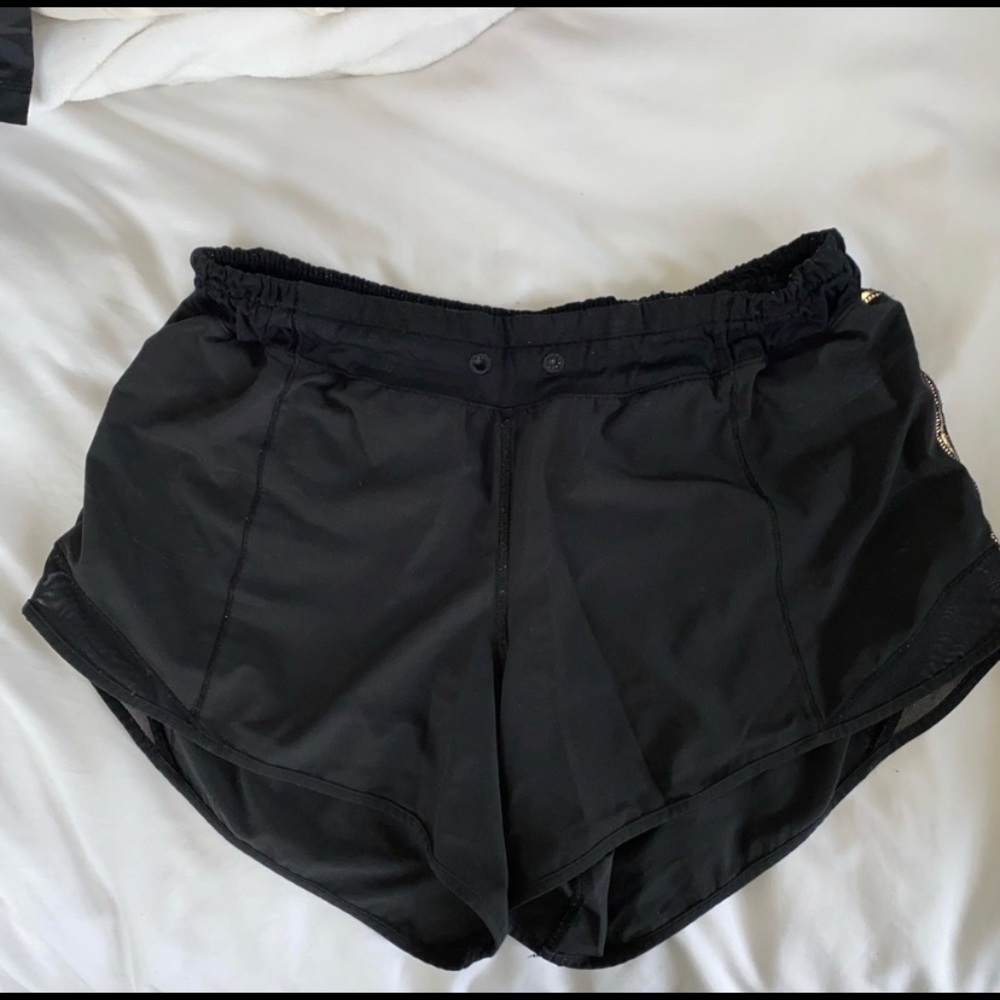 Black lulu lemon hotty hot shorts